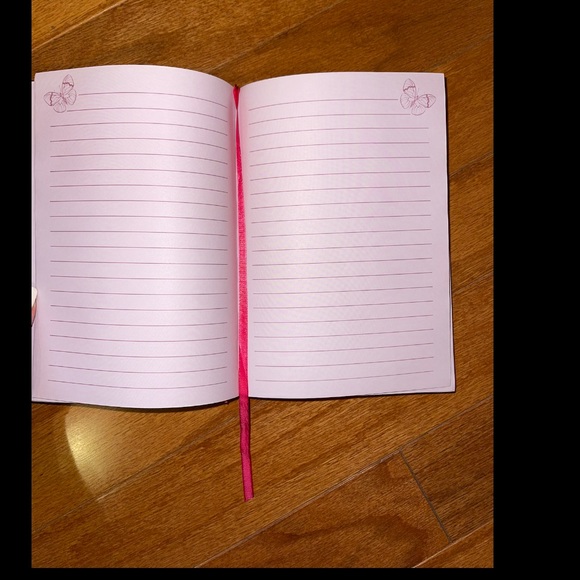 BUNDLE: Notebooks, Folders and Binders - Picture 8 of 11